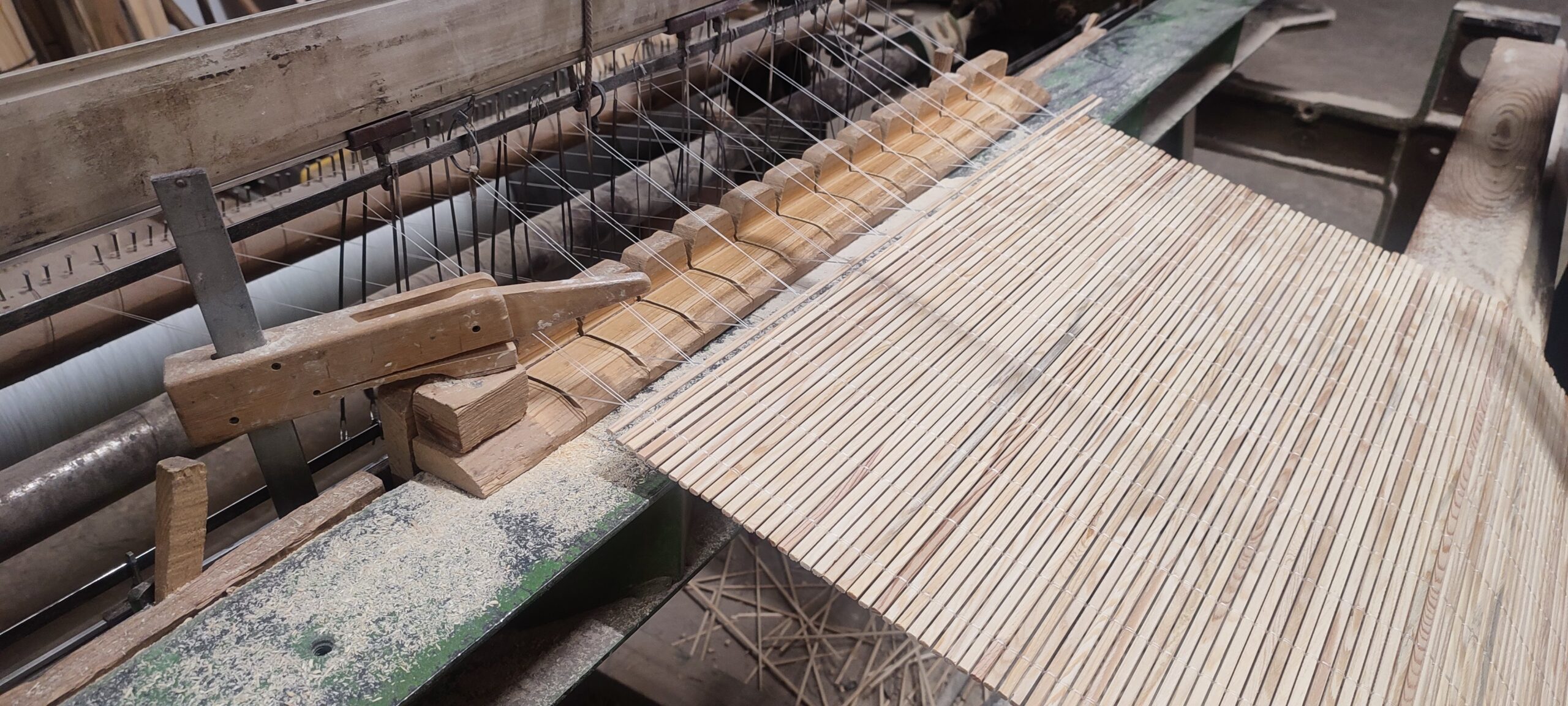 Persianas alicantinas de madera a medida, con un 15% de descuento